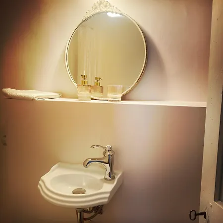 Vigne Vierge 3* Aigne (Herault)